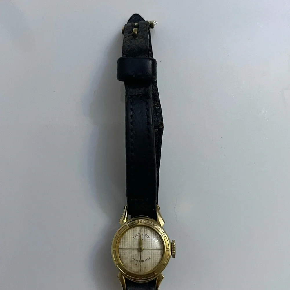 Vintage Lady Elgin watch 14 k gold filled